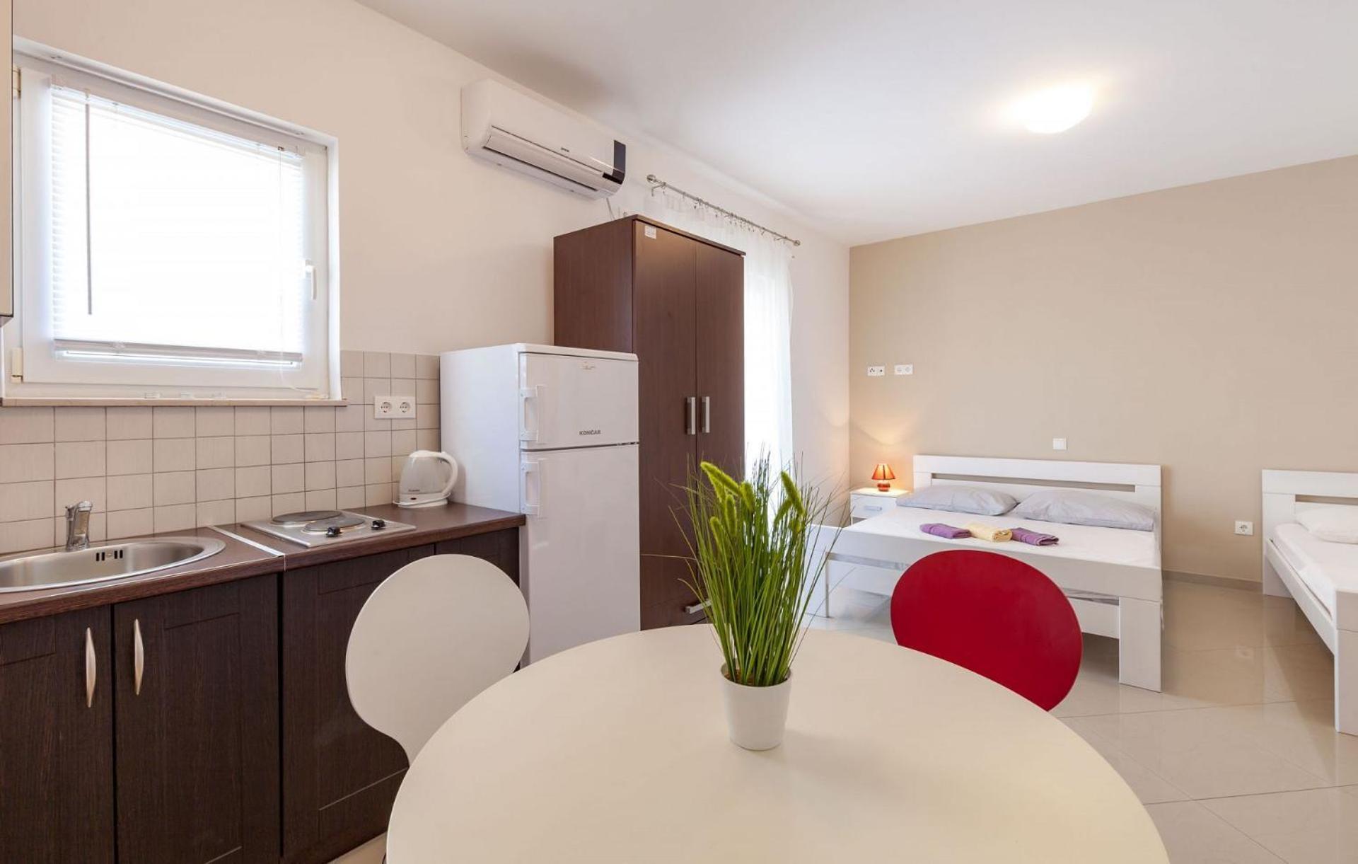 Apartments Ana - Free Parking Stanici Kültér fotó